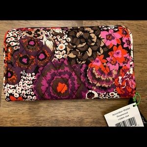 Vera Bradley Accordion Wallet in Rosewood Pattern